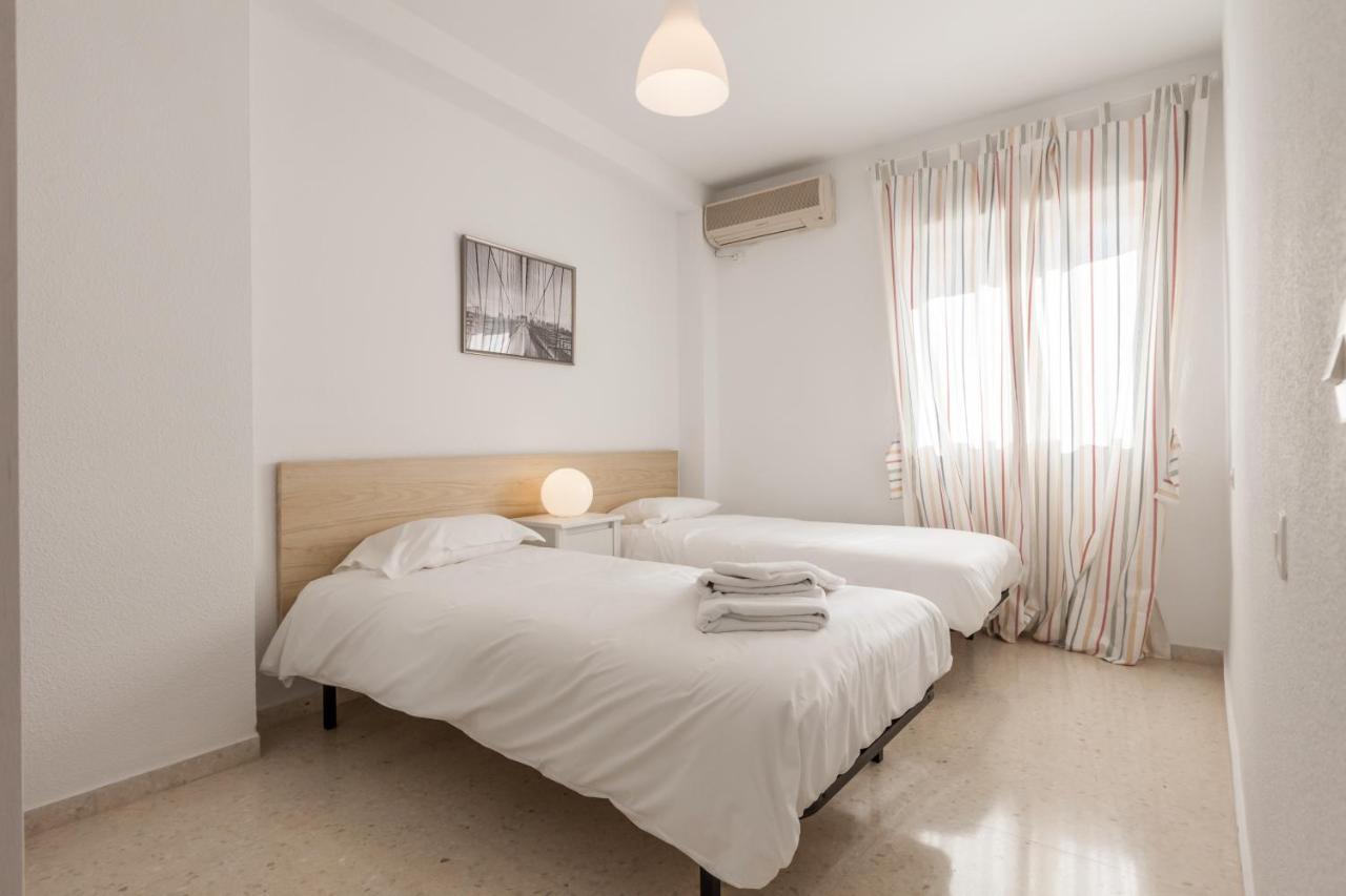 Triana With Free Parking Daire Sevilla Dış mekan fotoğraf